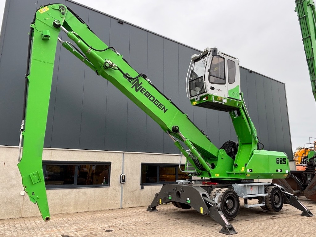 Sennebogen 825 - 825 M - 825MD - Перегружатель: фото 1 Sennebogen 825 - 825 M - 825MD - Перегружатель: фото 1