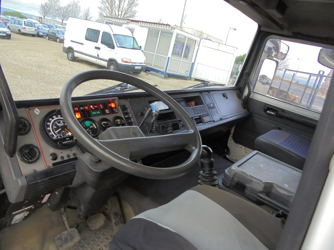 RENAULT GR 280 - Автовоз: фото 5 RENAULT GR 280 - Автовоз: фото 5