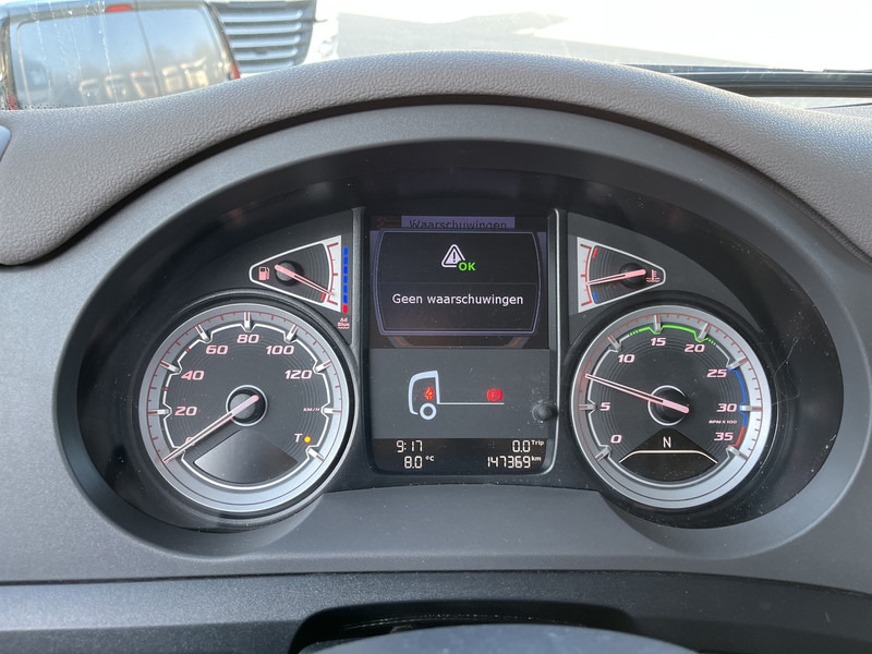 DAF CF 260 FA / 18 Ton / 147 dkm / Box 7.5 mtr / Laadklep / APK 05-25 - Грузовик с закрытым кузовом: фото 4 DAF CF 260 FA / 18 Ton / 147 dkm / Box 7.5 mtr / Laadklep / APK 05-25 - Грузовик с закрытым кузовом: фото 4