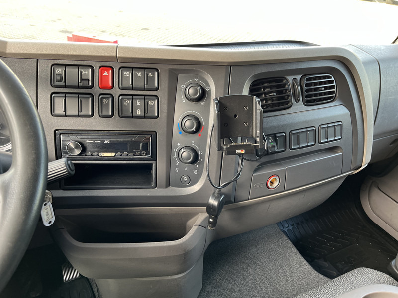 DAF LF 180 FA Euro 6 / 12 Ton / 400 dkm / Box / Laadklep - Грузовик с закрытым кузовом: фото 5 DAF LF 180 FA Euro 6 / 12 Ton / 400 dkm / Box / Laadklep - Грузовик с закрытым кузовом: фото 5