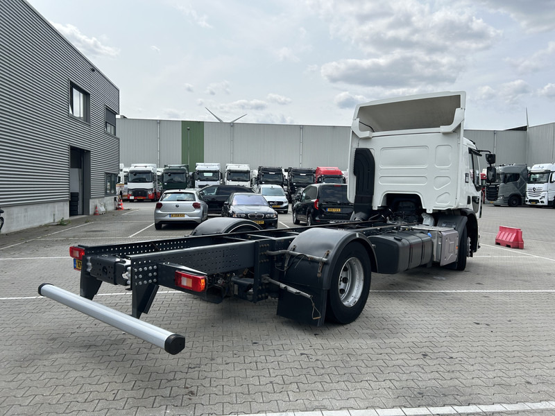Renault D Wide 380 / Chassis - Cabine 6.5 mtr / 549 dkm / Full Air / NL Truck - Грузовик-шасси: фото 2 Renault D Wide 380 / Chassis - Cabine 6.5 mtr / 549 dkm / Full Air / NL Truck - Грузовик-шасси: фото 2