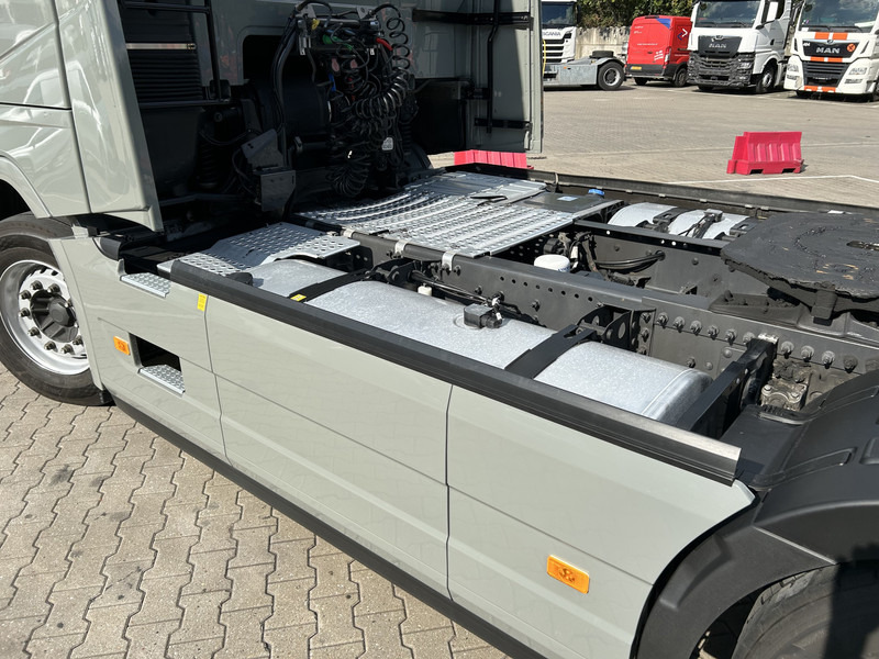 Тягач Volvo FH 500 Globetrotter XL / VEB+ / 2 Tanks / APK TUV 07-26: фото 16