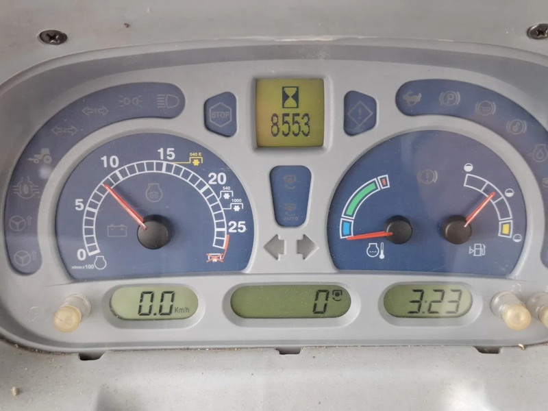 New Holland T5050 T5050 - Трактор: фото 2 New Holland T5050 T5050 - Трактор: фото 2