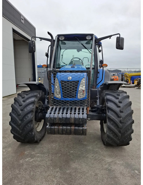 New Holland T5050 T5050 - Трактор: фото 4 New Holland T5050 T5050 - Трактор: фото 4