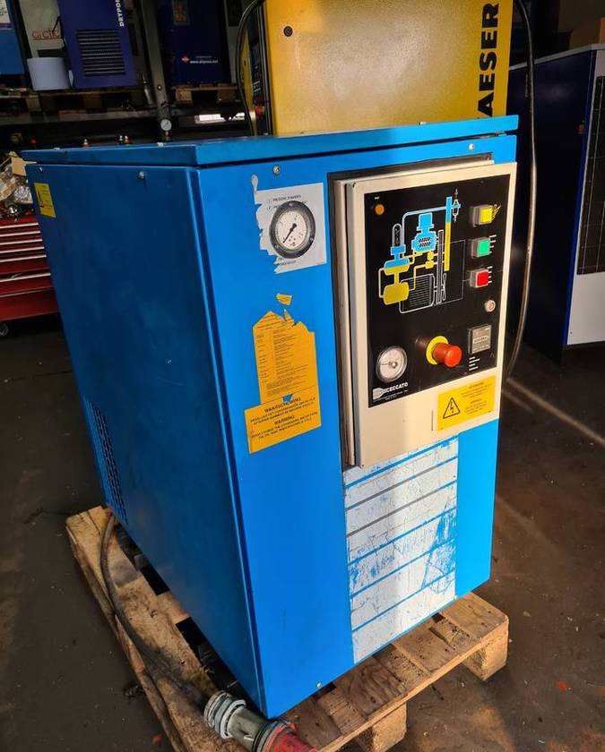 Kompresor śrubowy AIRPRESS, CECCATO 15 kw - Воздушный компрессор: фото 2 Kompresor śrubowy AIRPRESS, CECCATO 15 kw - Воздушный компрессор: фото 2