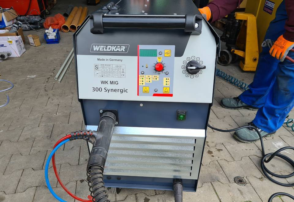 SPAWARKA MIG WELDKAR 300 Synergic 300A - Сварочное оборудование: фото 3 SPAWARKA MIG WELDKAR 300 Synergic 300A - Сварочное оборудование: фото 3