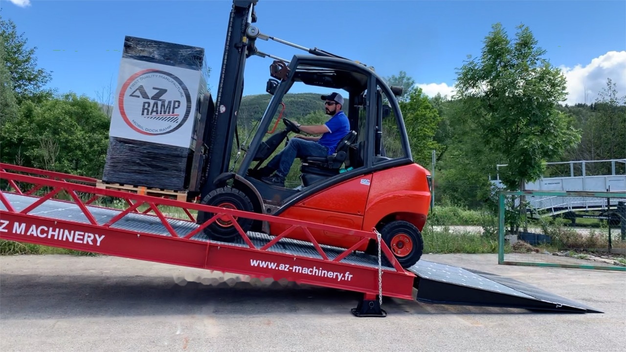 Новый Погрузочная рампа AZ RAMP STAR-10-XL mobile loading ramp: фото 5 Новый Погрузочная рампа AZ RAMP STAR-10-XL mobile loading ramp: фото 5