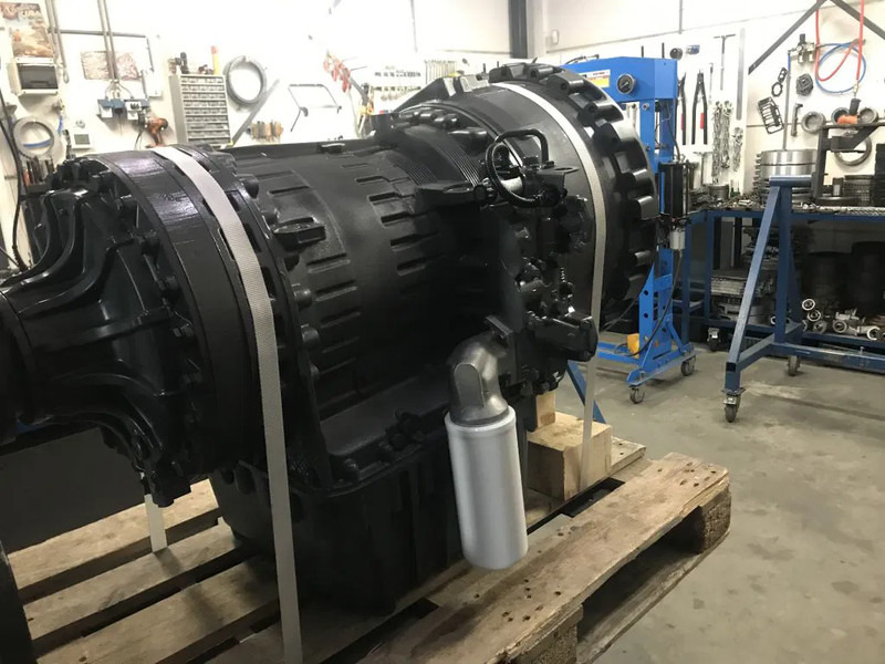 Volvo PT1563 22688 - Коробка передач для Сочленённых самосвалов: фото 3 Volvo PT1563 22688 - Коробка передач для Сочленённых самосвалов: фото 3