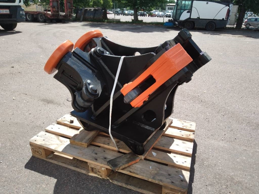 Tarfin RKH-V4 Rail handling device S60 - Строительное оборудование: фото 1 Tarfin RKH-V4 Rail handling device S60 - Строительное оборудование: фото 1