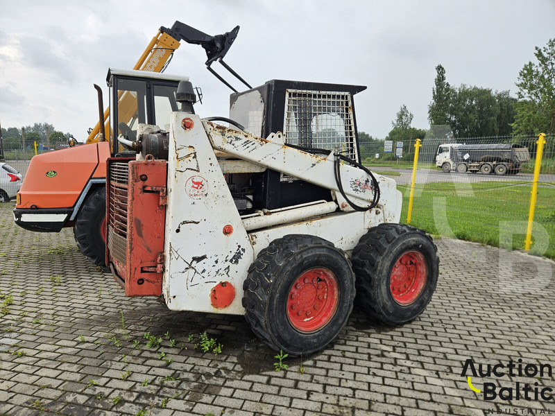 Bobcat - Мини-погрузчик с бортовым поворотом: фото 4 Bobcat - Мини-погрузчик с бортовым поворотом: фото 4
