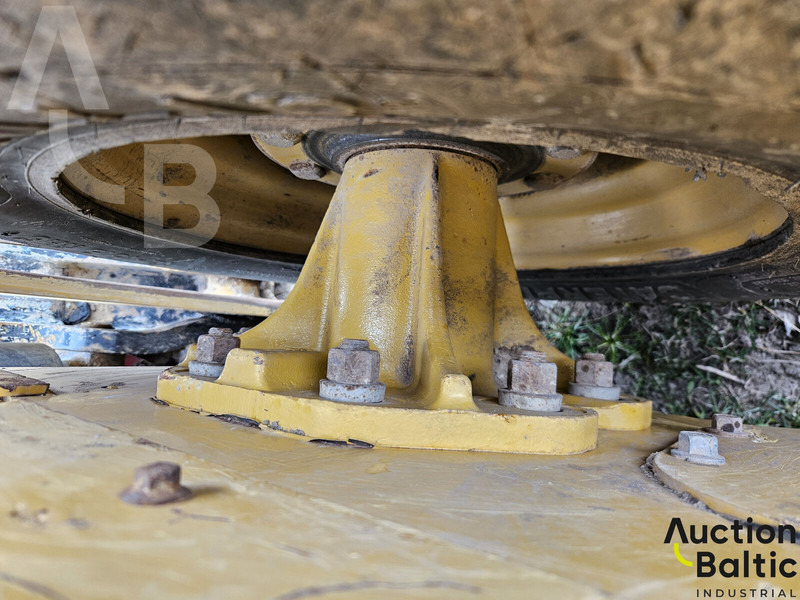 Мини-погрузчик с бортовым поворотом Caterpillar 242 D 3: фото 17 Мини-погрузчик с бортовым поворотом Caterpillar 242 D 3: фото 17