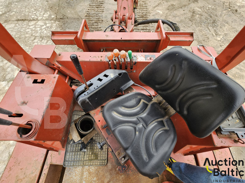 Траншеекопатель Ditch-Witch Ditch Witch HT 150: фото 7 Траншеекопатель Ditch-Witch Ditch Witch HT 150: фото 7