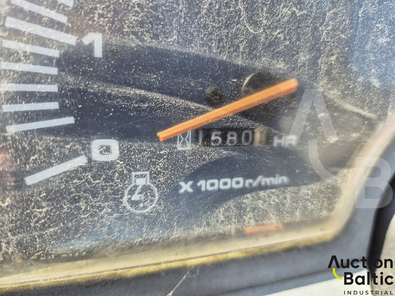 Hitachi CTX20 - Трактор: фото 5 Hitachi CTX20 - Трактор: фото 5