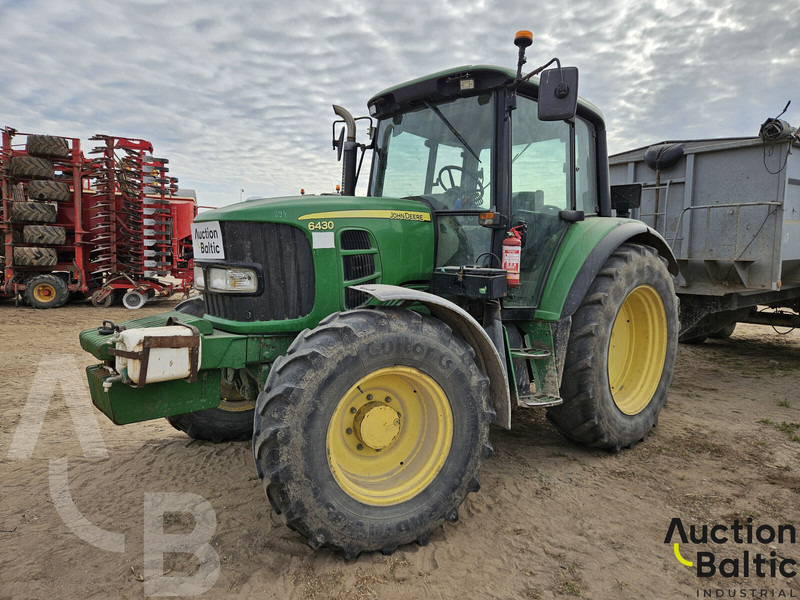 John Deere 6430 - Трактор: фото 2 John Deere 6430 - Трактор: фото 2