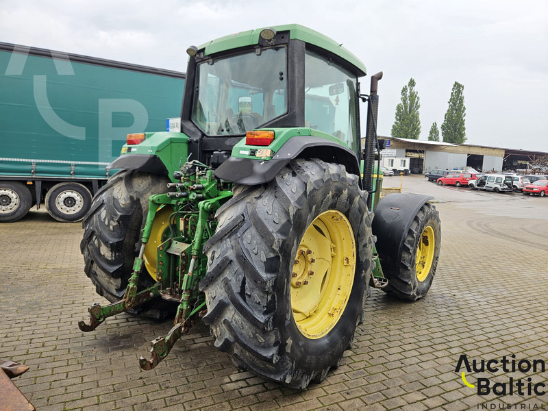 John Deere 6810 - Трактор: фото 4 John Deere 6810 - Трактор: фото 4