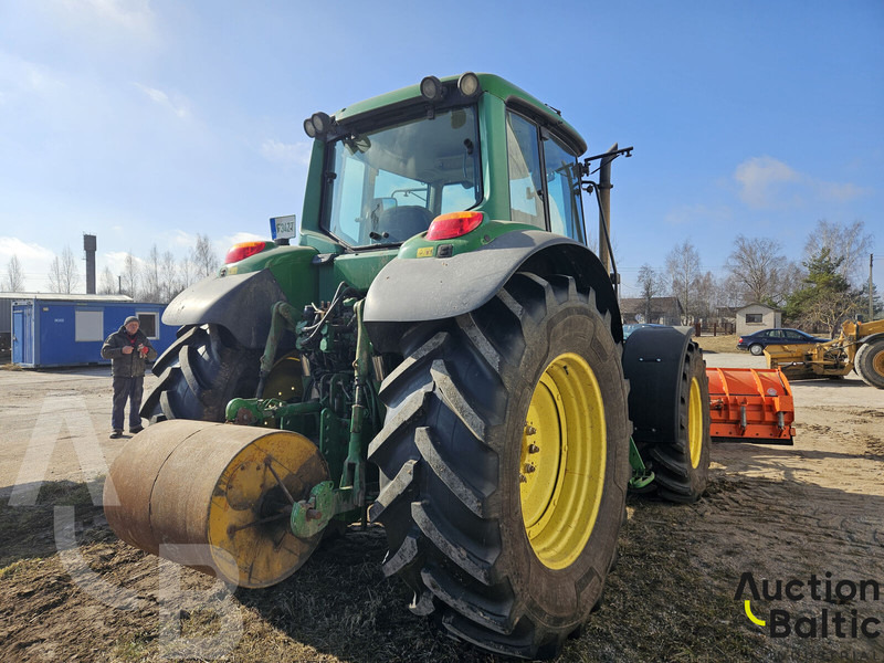 John Deere 6820 - Трактор: фото 3 John Deere 6820 - Трактор: фото 3