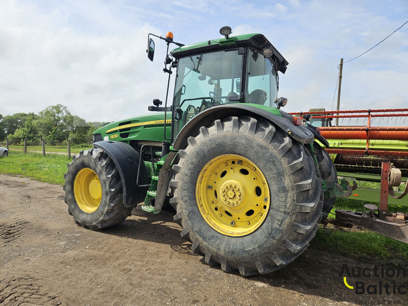 John Deere 7830 - Трактор: фото 4 John Deere 7830 - Трактор: фото 4