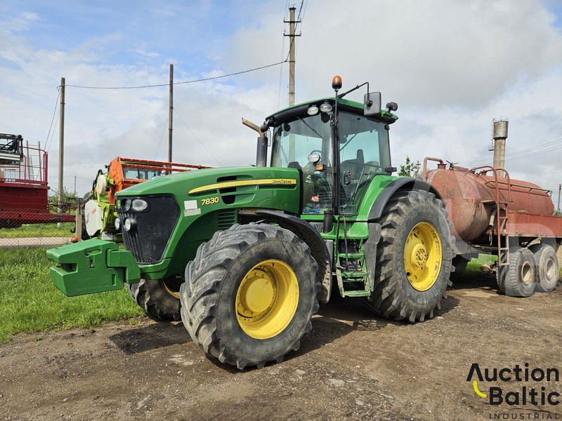 John Deere 7830 - Трактор: фото 1 John Deere 7830 - Трактор: фото 1