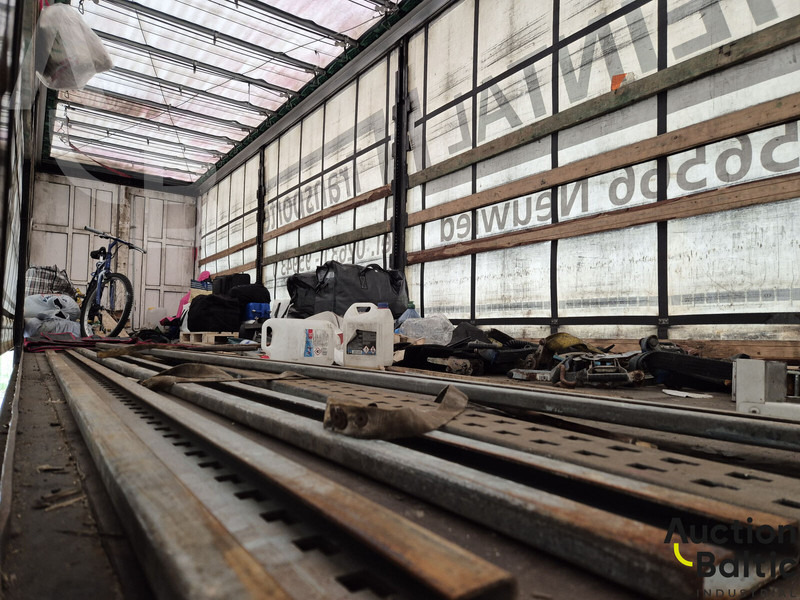 Тентованный полуприцеп Krone SD: фото 7