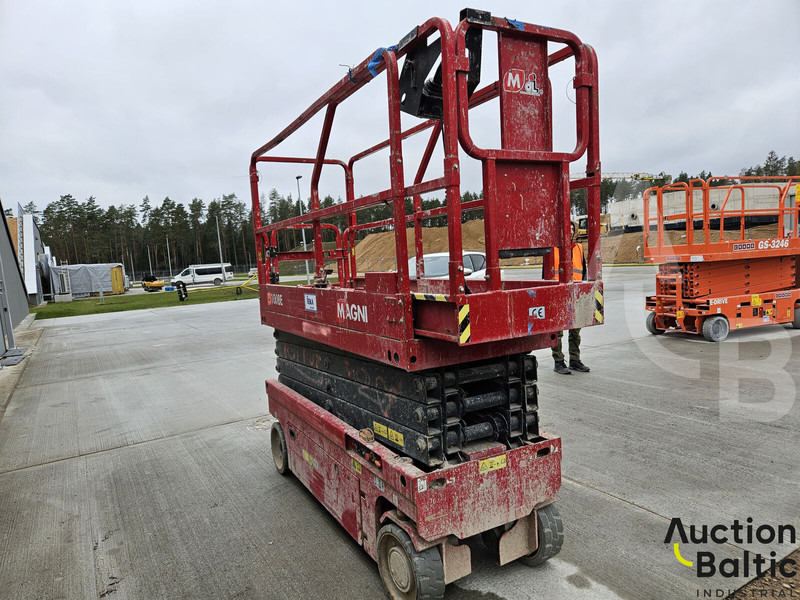 MAGNI ES1008E - Ножничный подъемник: фото 3 MAGNI ES1008E - Ножничный подъемник: фото 3