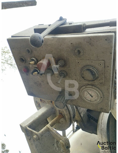 Ассенизатор MAN T 46: фото 7