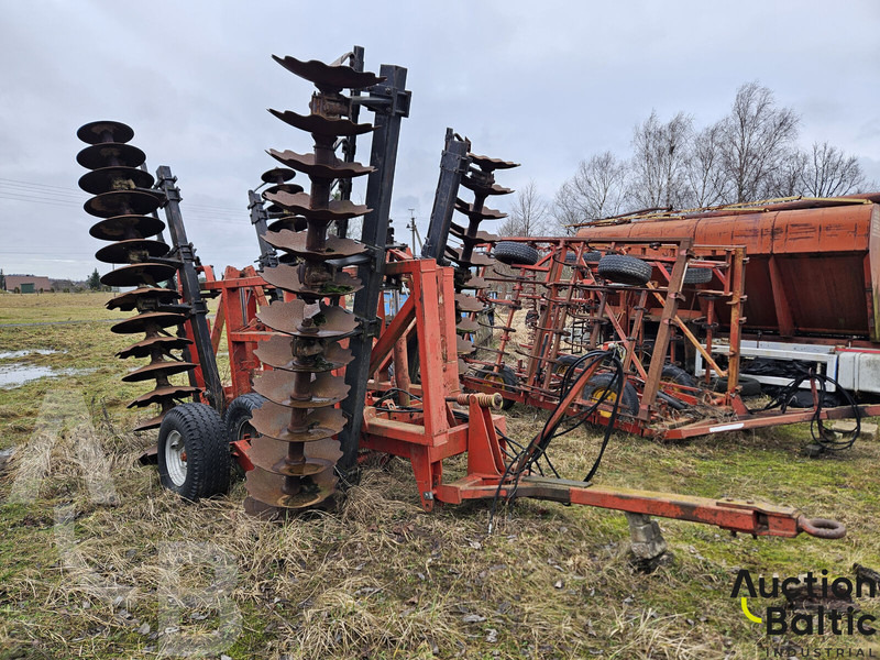 Massey Ferguson Ferguson - Дисковая борона: фото 1 Massey Ferguson Ferguson - Дисковая борона: фото 1