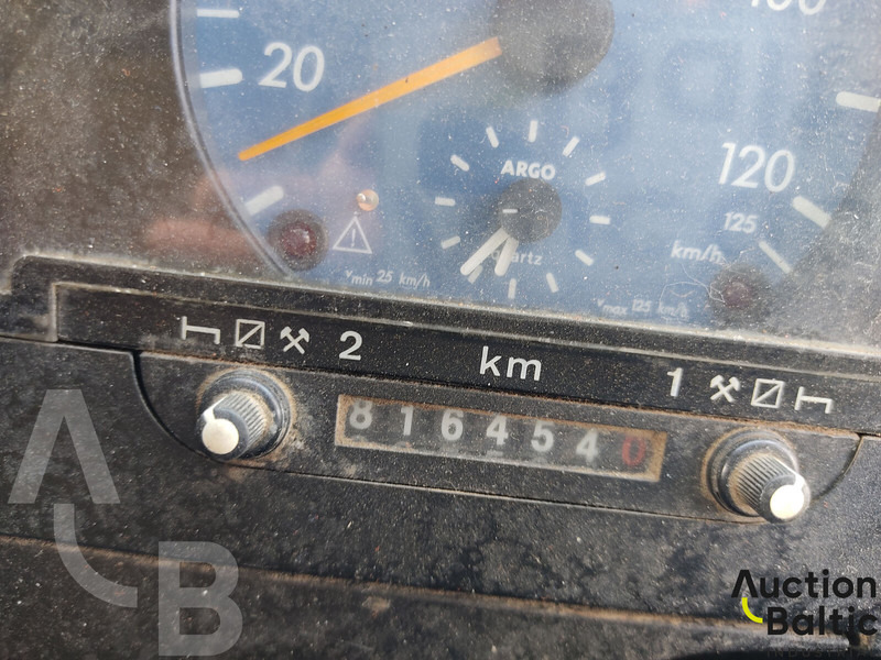 Подметально-уборочная машина Mercedes-Benz 1517: фото 9