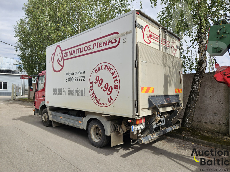 Mercedes-Benz 815 - Рефрижератор: фото 3 Mercedes-Benz 815 - Рефрижератор: фото 3