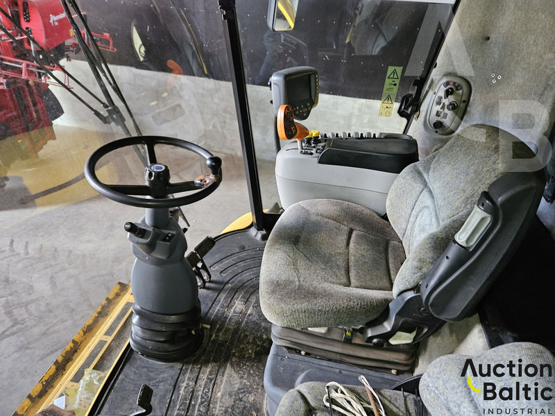 New Holland CR 9080 - Зерноуборочный комбайн: фото 5 New Holland CR 9080 - Зерноуборочный комбайн: фото 5