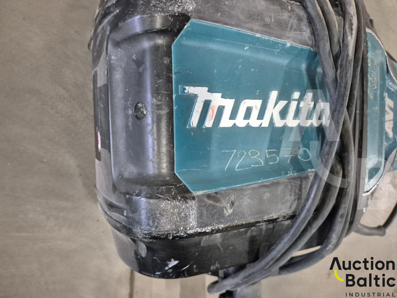 Makita HM1812 - Строительная техника: фото 5 Makita HM1812 - Строительная техника: фото 5