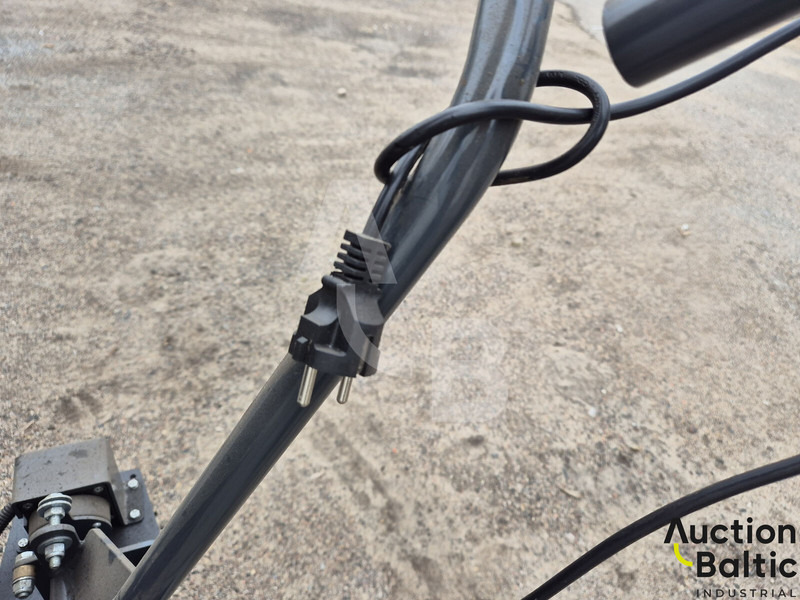 Подметально-уборочная машина TSM Aria 240: фото 10 Подметально-уборочная машина TSM Aria 240: фото 10