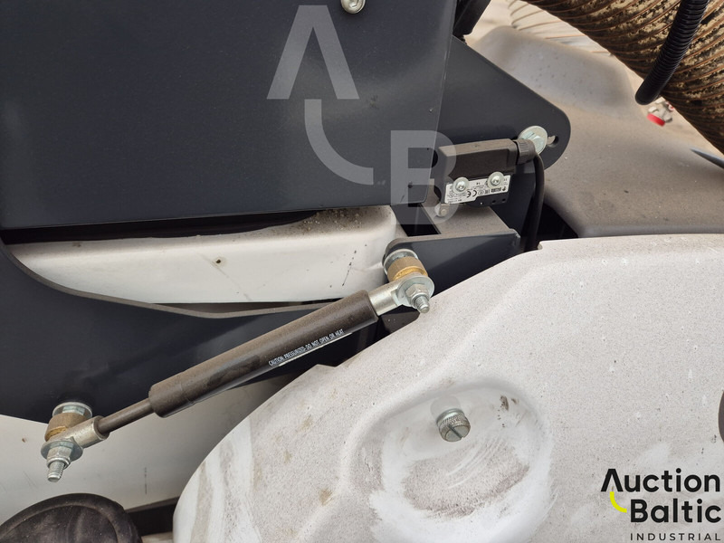 Подметально-уборочная машина TSM Aria 240: фото 14 Подметально-уборочная машина TSM Aria 240: фото 14