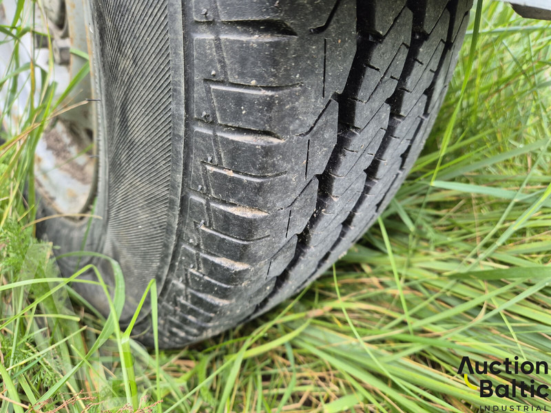 Tiki KP1500-RB - Тентованный полуприцеп: фото 5 Tiki KP1500-RB - Тентованный полуприцеп: фото 5