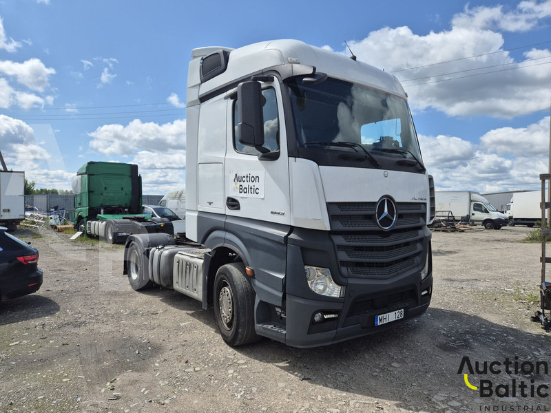 Mercedes-Benz Actros 1843 - Тягач: фото 1 Mercedes-Benz Actros 1843 - Тягач: фото 1