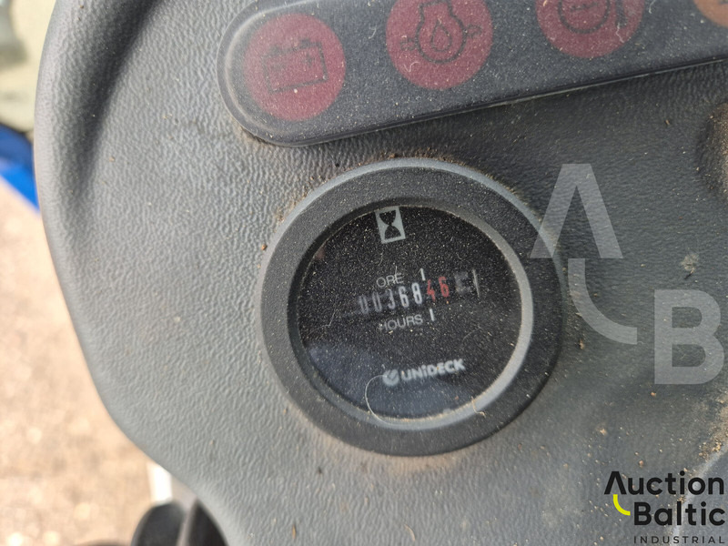 Подметально-уборочная машина Vitra 2037 Economy: фото 7