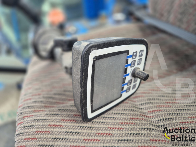 Подметально-уборочная машина Vitra 2037 Economy: фото 9