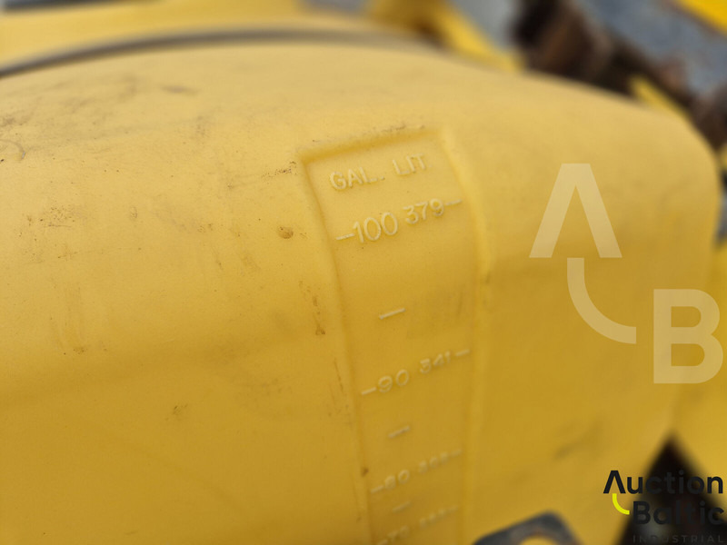 Подметально-уборочная машина Vitra 2037 Economy: фото 20