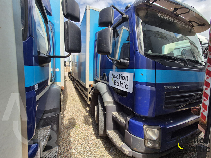 Volvo FL240 - Грузовик с закрытым кузовом: фото 2 Volvo FL240 - Грузовик с закрытым кузовом: фото 2