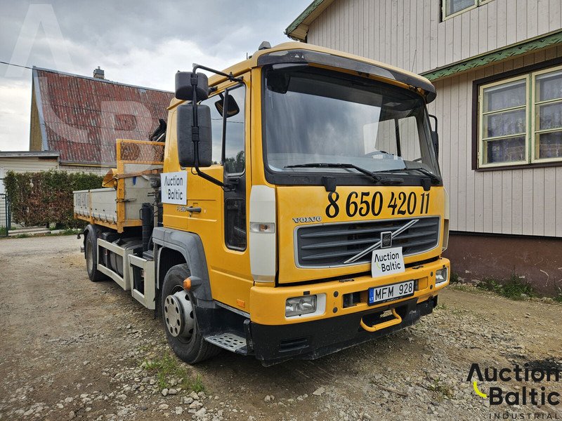 Volvo FL6 250 - Грузовик бортовой/ Платформа, Автоманипулятор: фото 2 Volvo FL6 250 - Грузовик бортовой/ Платформа, Автоманипулятор: фото 2