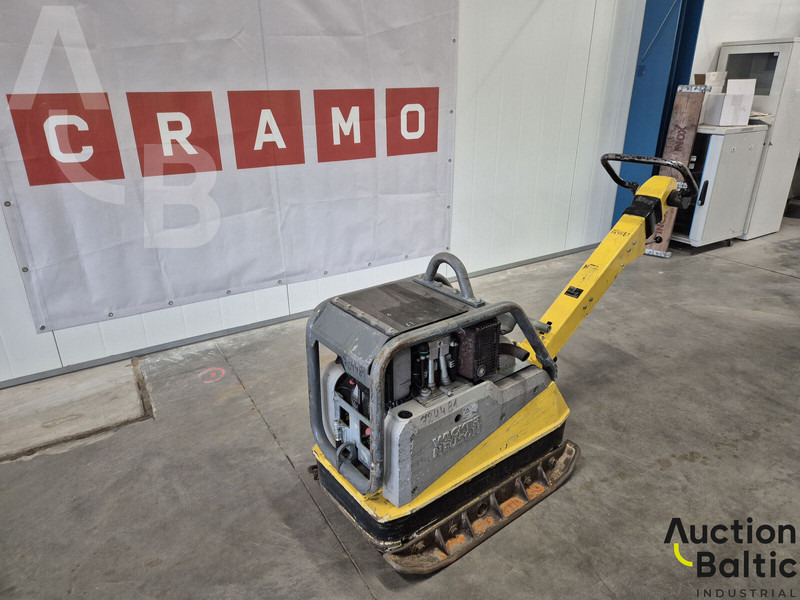 WACKER NEUSON DPU4545HE - Виброплита: фото 1 WACKER NEUSON DPU4545HE - Виброплита: фото 1