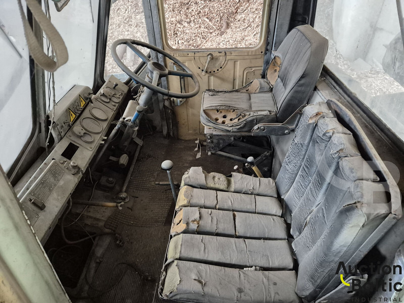 XTZ T-150K - Трактор: фото 4 XTZ T-150K - Трактор: фото 4