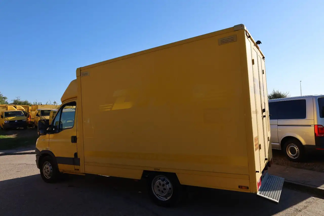Iveco Daily/ Regalsystem/Luftfeder/KURZ/1. Hand - Фургон с закрытым кузовом: фото 4 Iveco Daily/ Regalsystem/Luftfeder/KURZ/1. Hand - Фургон с закрытым кузовом: фото 4