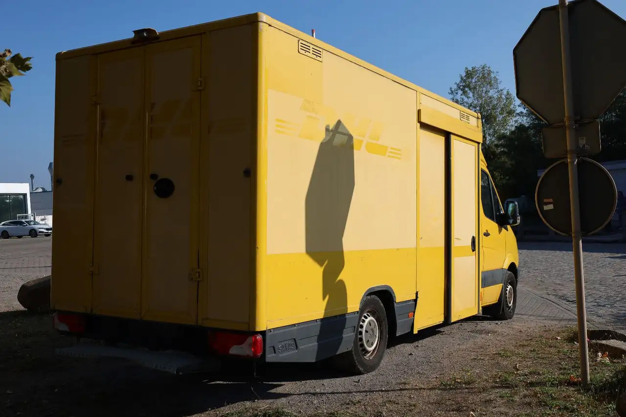 Mercedes-Benz Sprinter/Koffer/Regalsystem/ EU5/ 1. Hand - Фургон с закрытым кузовом: фото 4 Mercedes-Benz Sprinter/Koffer/Regalsystem/ EU5/ 1. Hand - Фургон с закрытым кузовом: фото 4