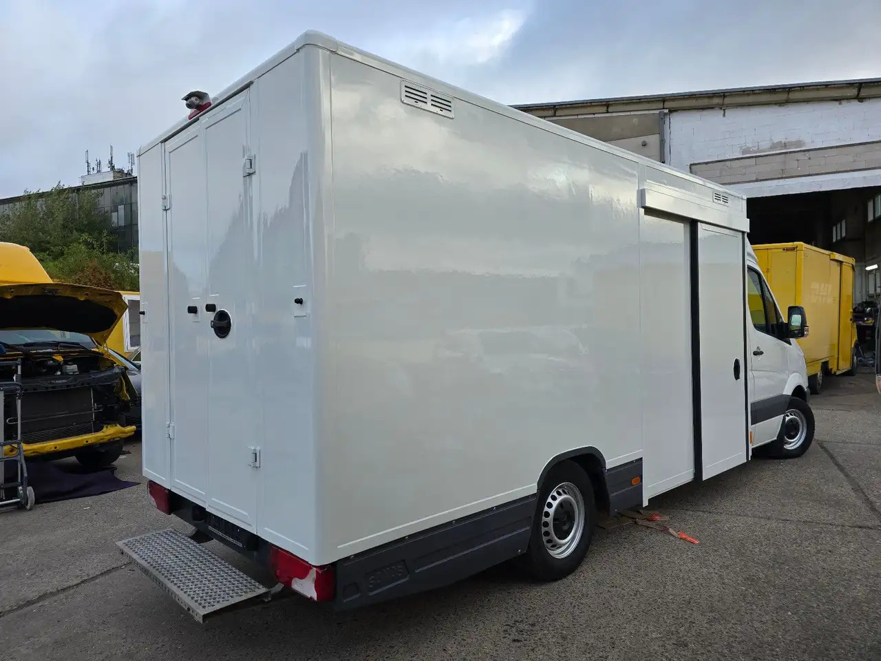 Mercedes-Benz Sprinter/Koffer/Regalsystem/ EU5/ 1. Hand - Фургон с закрытым кузовом: фото 3 Mercedes-Benz Sprinter/Koffer/Regalsystem/ EU5/ 1. Hand - Фургон с закрытым кузовом: фото 3