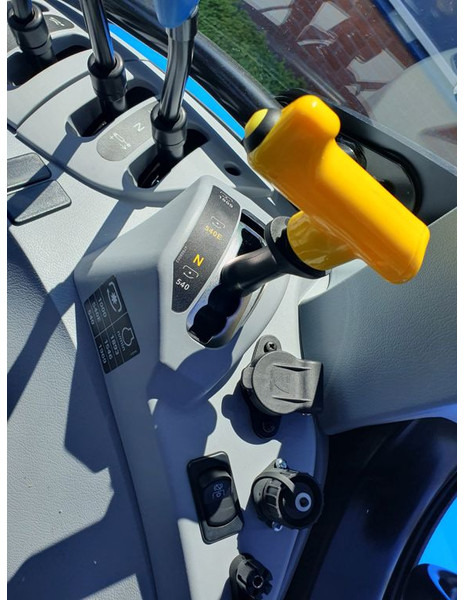 Новый Трактор New Holland T6.180 DC: фото 18