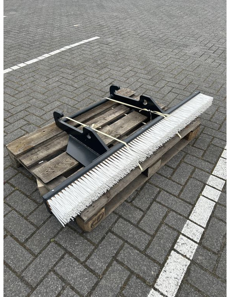 Tobroco Veegborstel 150 cm Giant aanspan - Щетка для Строительной техники: фото 4 Tobroco Veegborstel 150 cm Giant aanspan - Щетка для Строительной техники: фото 4