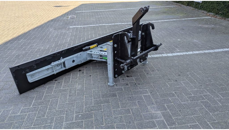 Zocon Rubberschuif 2.80 mtr Giant + 3-punts - Инвентарь для животноводства: фото 3 Zocon Rubberschuif 2.80 mtr Giant + 3-punts - Инвентарь для животноводства: фото 3