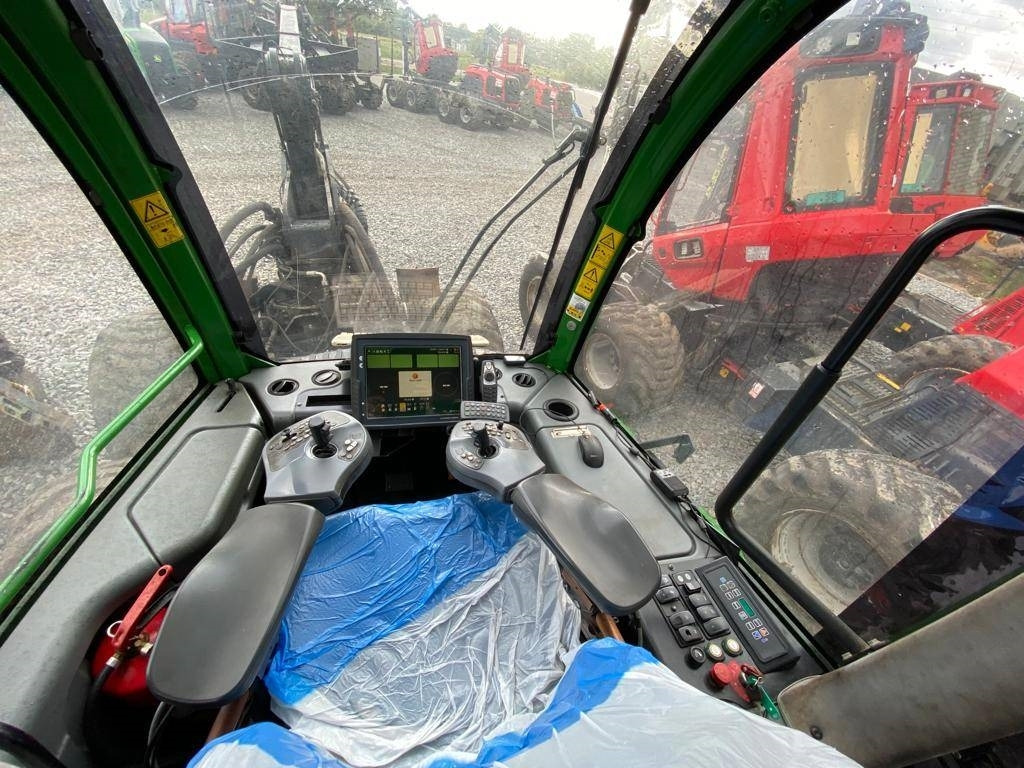 Харвестер John Deere 1470 E: фото 11 Харвестер John Deere 1470 E: фото 11