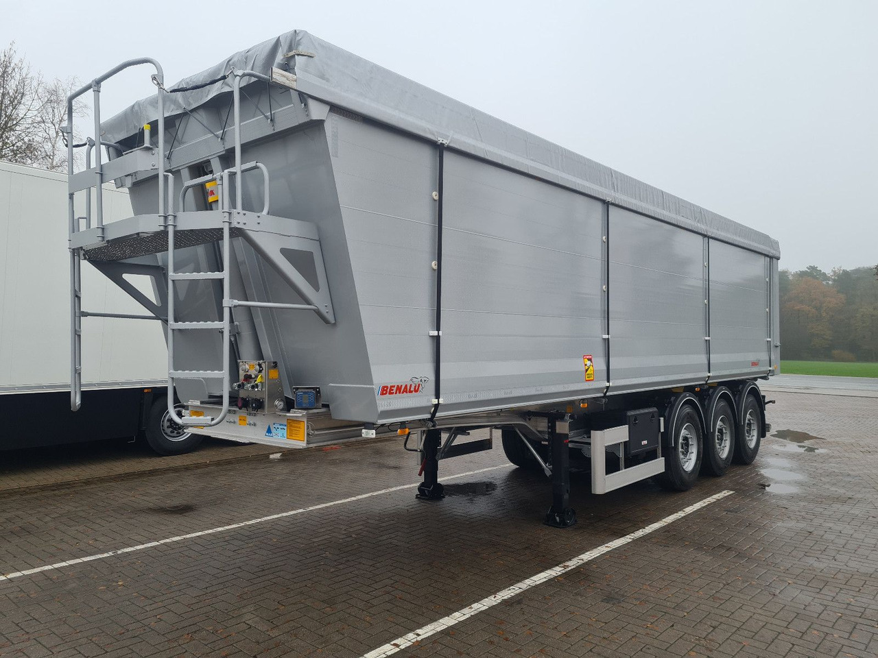 Benalu Bulkliner S 95 Schlammdicht 50 m³ - Самосвальный полуприцеп: фото 1 Benalu Bulkliner S 95 Schlammdicht 50 m³ - Самосвальный полуприцеп: фото 1