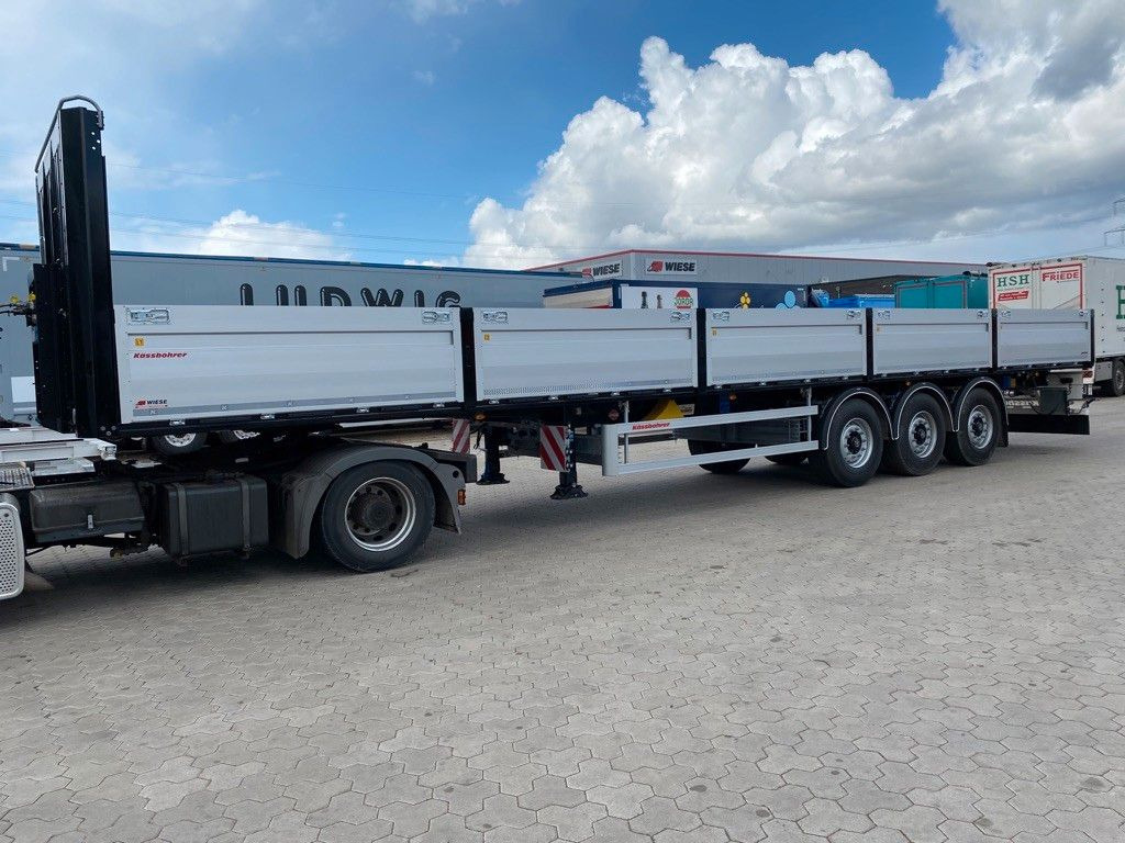 Kässbohrer Bordwandauflieger Twistlocks - Полуприцеп бортовой/ Платформа: фото 1 Kässbohrer Bordwandauflieger Twistlocks - Полуприцеп бортовой/ Платформа: фото 1